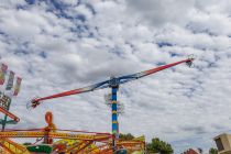 Fighter (Bruch) - Fahrgeschäft auf der Kirmes - Der Fighter auf dem Sommersend 2022 in Münster. • © ummeteck.de - Christian Schön