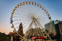 Das Große Riesenrad (Wilhelm) - Das Große Riesenrad gehört zum Schaustellerbetrieb Wilhelm aus Hannover.  • © ummeteck.de - Christian Schön