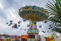 Kettenflieger Wendler - Kirmes - Bilder - Hier steht der Wellenflug auf der Palmkirmes 2023 in Recklinghausen. • © ummeteck.de - Silke Schön