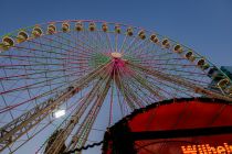 Das Riesenrad hat eine Höhe von 48 Metern.  • © ummeteck.de - Christian Schön