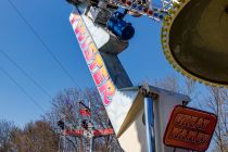 Twister (Deinert) - Kirmes-Fahrgeschäft - Das Baujahr (1965) sieht man dem Twister dank ständiger guter Pflege nicht an. • © ummeteck.de - Silke Schön