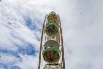 Columbia Rad (Burghard-Kleuser) - Riesenrad Bilder - Hier haben wir das Columbia Rad auf der Pfingstkirmes 2022 in Menden aufgenommen. • © ummeteck.de - Christian Schön