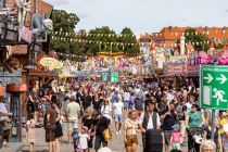 Der Plärrer ist ein großes Volksfest mit Kirmes in Augsburg. Es findet zwei Mal im Jahr statt. Der Termin für den Herbstplärrer: Freitag, 25. August bis Sonntag, 10. September 2023.  • © kirmesecke.de - Christian Schön