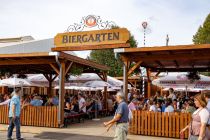 Volksfest Erding 2023 - Herbstfest - Bilder - ... und der Biergarten natürlich auch. • © kirmesecke.de - Christian Schön