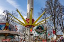 Fly Over 2 (Piontek) - Fahrgeschäft - Bilder 2023 - Hier haben wir den Fly Over 2 auf der Osterkirmes 2023 in Düsseldorf gesehen. • © ummet-eck.de - Schön