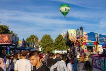 Die Ballonis von Licher wollten auch mal gucken. • © kirmesecke.de - Schön