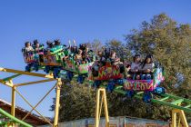 Die Twister Achterbahn macht allen richtig Laune. • © kirmesecke.de - Christian Schön