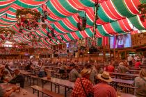 Wilhelmers SchwabenWelt - Festzelt • © kirmesecke.de